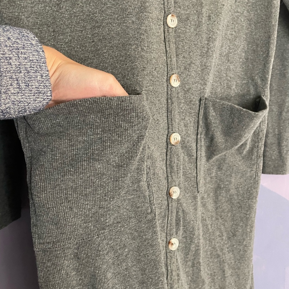 • oversized charcoal cardigan by alaster queen • - Picture 7 of 7
